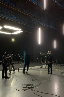 4월 2일의 라이브 배달 준비 중. 경계 엄중.