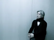 Sakamoto_blue
