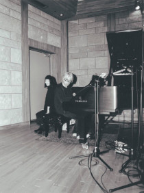 The photos were taken during the UTAU recording sessions at the nature-surrounded Geimori Studio. Photo by Jiro Konami