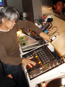 Hefty 10th Anniversary NYC Party / Ryuichi Sakamoto DJing  - April 2006